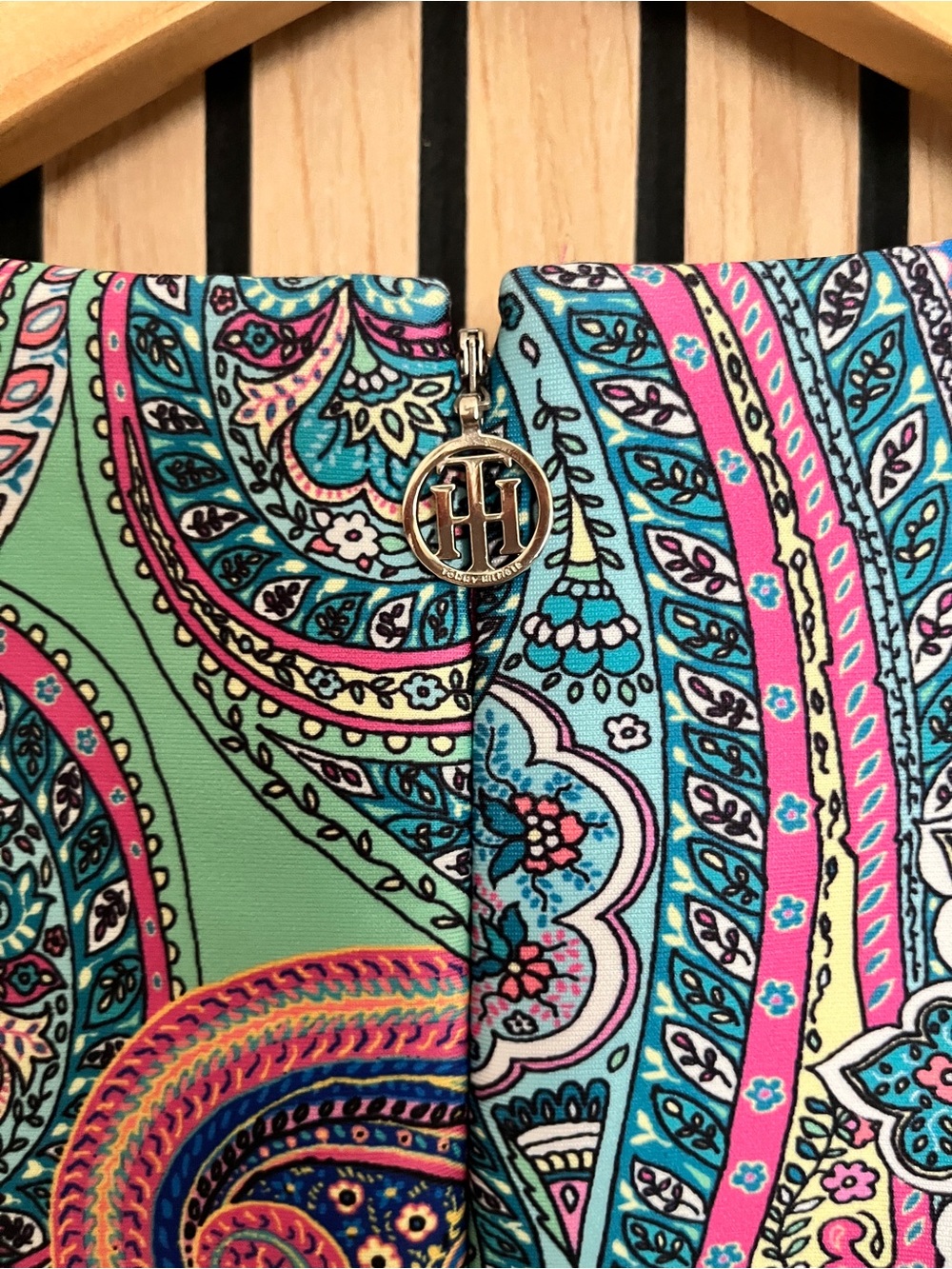 Tommy Hilfiger Teal & Pink Paisley Sleeveless Midi Dress - Picture 3 of 5